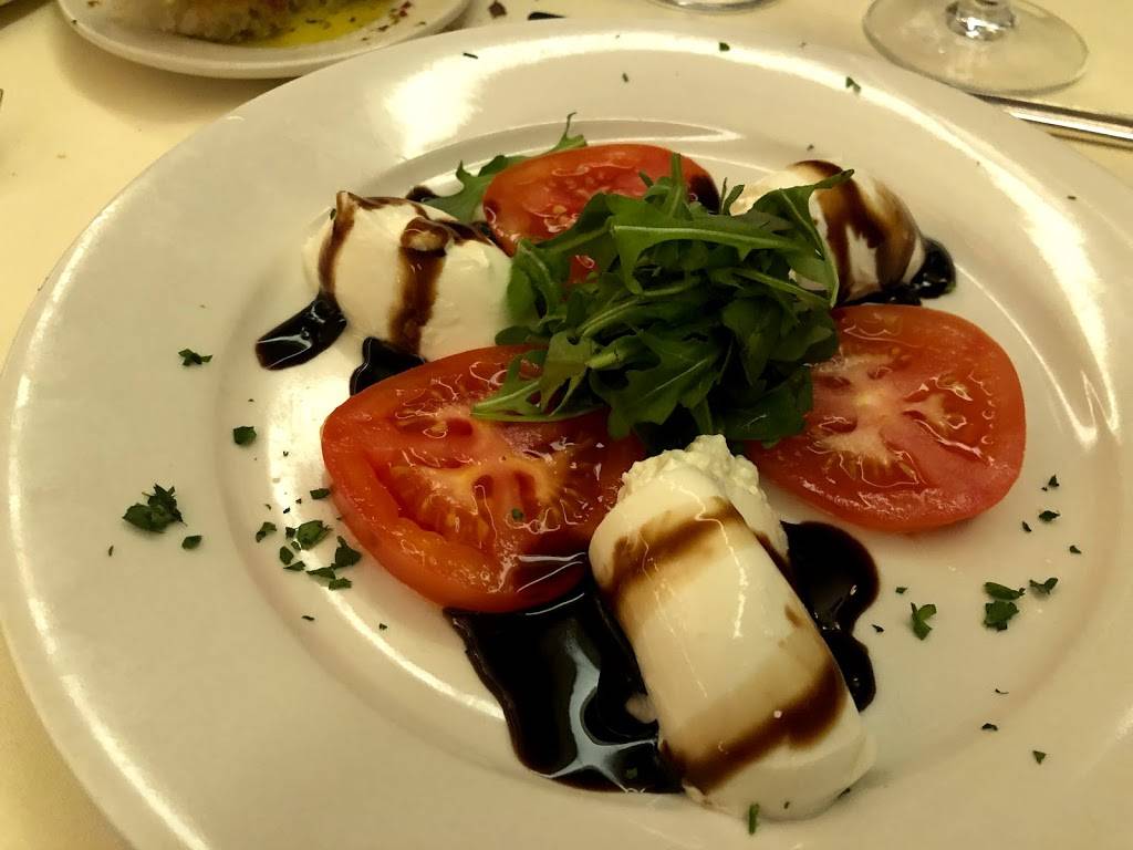 Mario | restaurant | 644 Vanderbilt Motor Pkwy, Hauppauge, NY 11788, USA | 6312739407 OR +1 631-273-9407