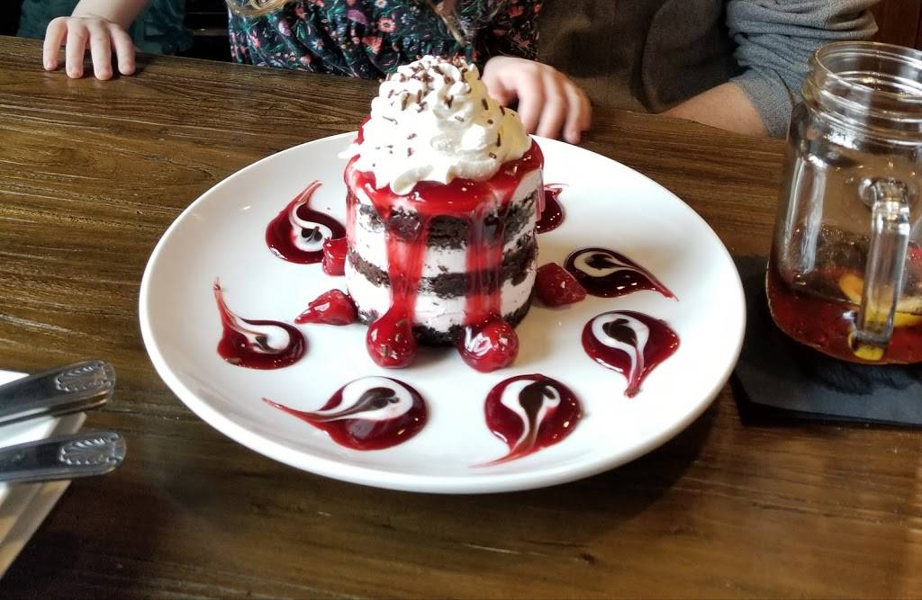 Gannons Tavern | restaurant | 959 Bearses Way, Hyannis, MA 02601, USA | 5088274931 OR +1 508-827-4931