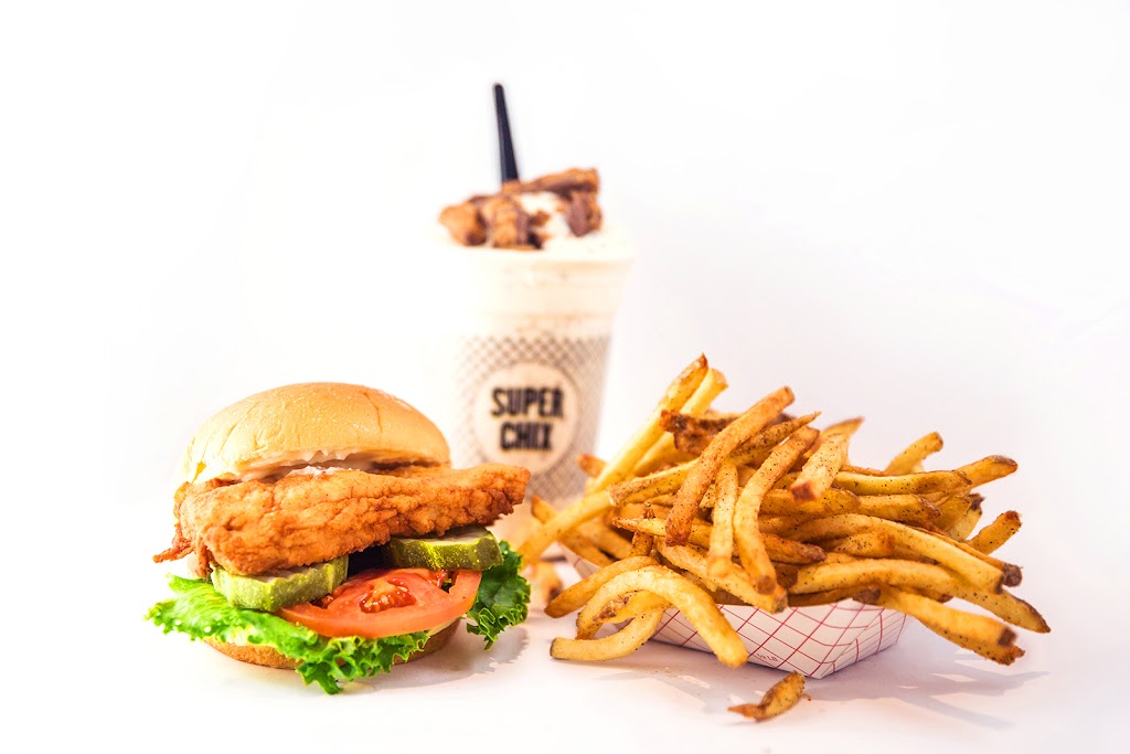 Super Chix - Greystone | restaurant | 5357 US-280 suite 102, Birmingham, AL 35242, USA | 2052385174 OR +1 205-238-5174
