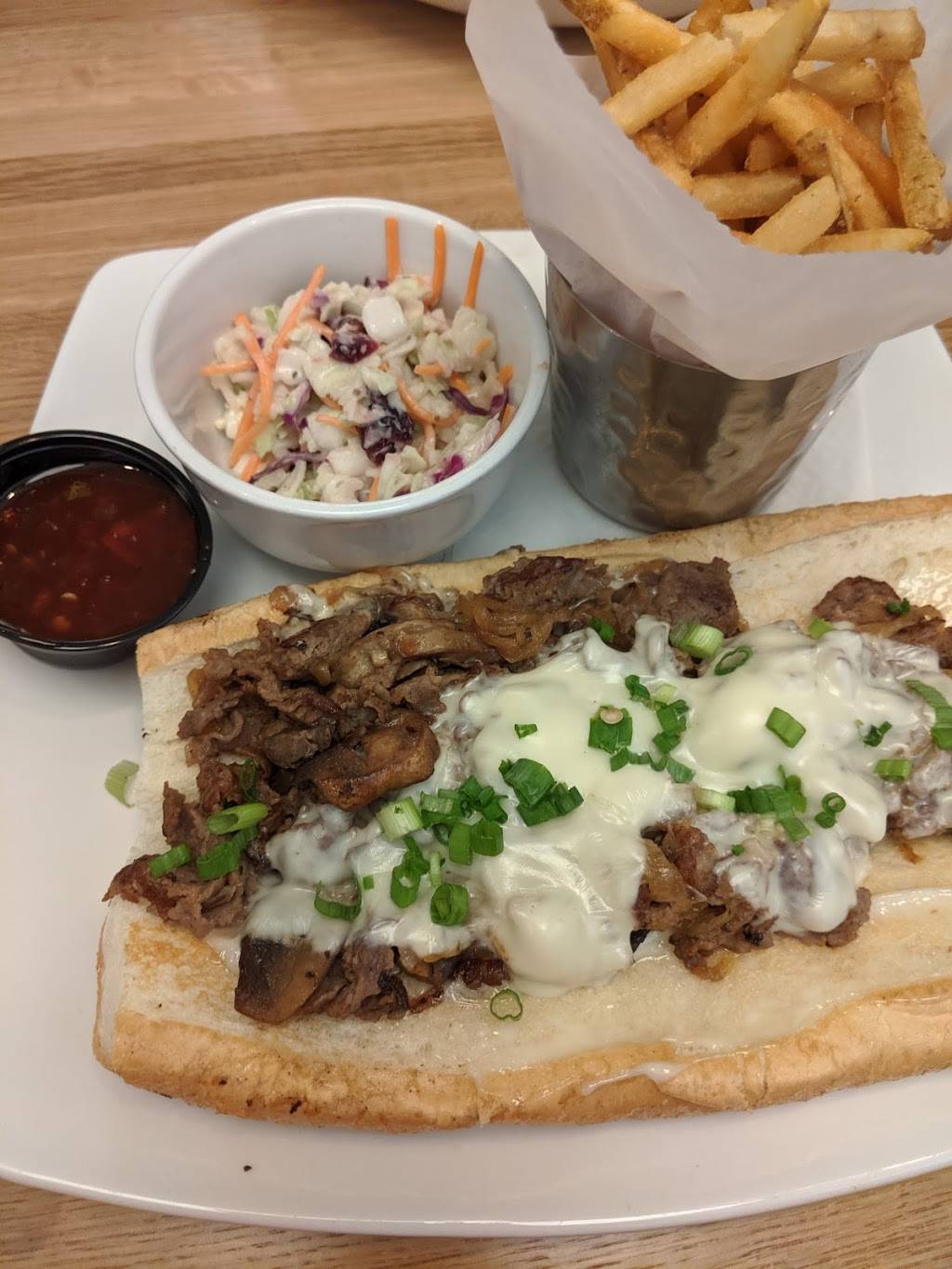 Silver Diner RIO | restaurant | 9811 Washingtonian Blvd Suite L-10, Gaithersburg, MD 20878, USA | 3013213530 OR +1 301-321-3530