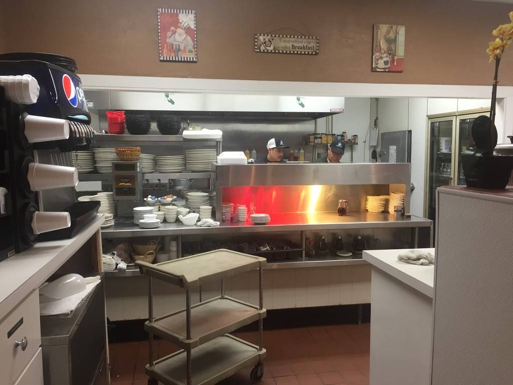 Blue Flame Diner | restaurant | 1255 O St, Firebaugh, CA 93622, USA | 5596593486 OR +1 559-659-3486