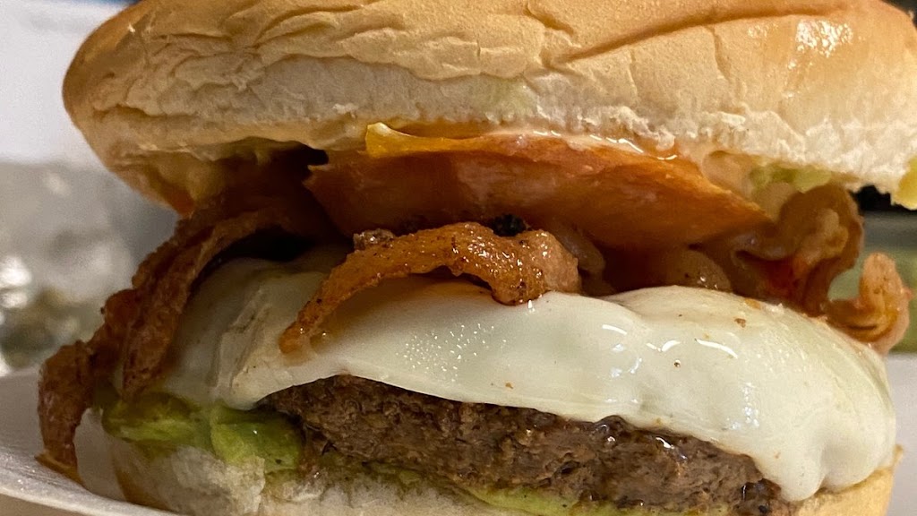 Burger to the beat | restaurant | S Mesa Dr, Mesa, AZ 85204, USA | 6025834759 OR +1 602-583-4759