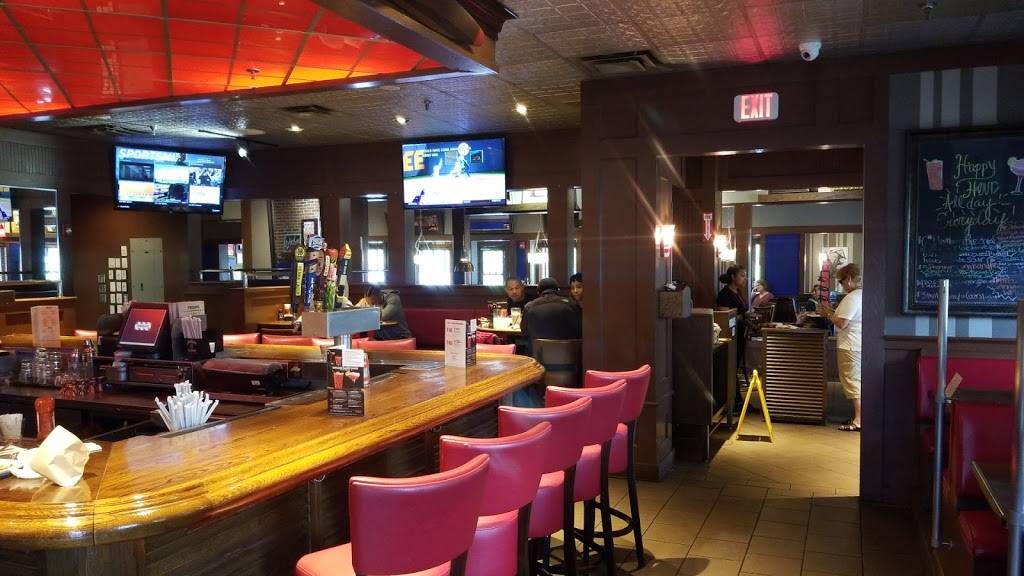 TGI Fridays | restaurant | 1160 Carl D. Silver Parkway, Fredericksburg, VA 22401, USA | 5407853216 OR +1 540-785-3216