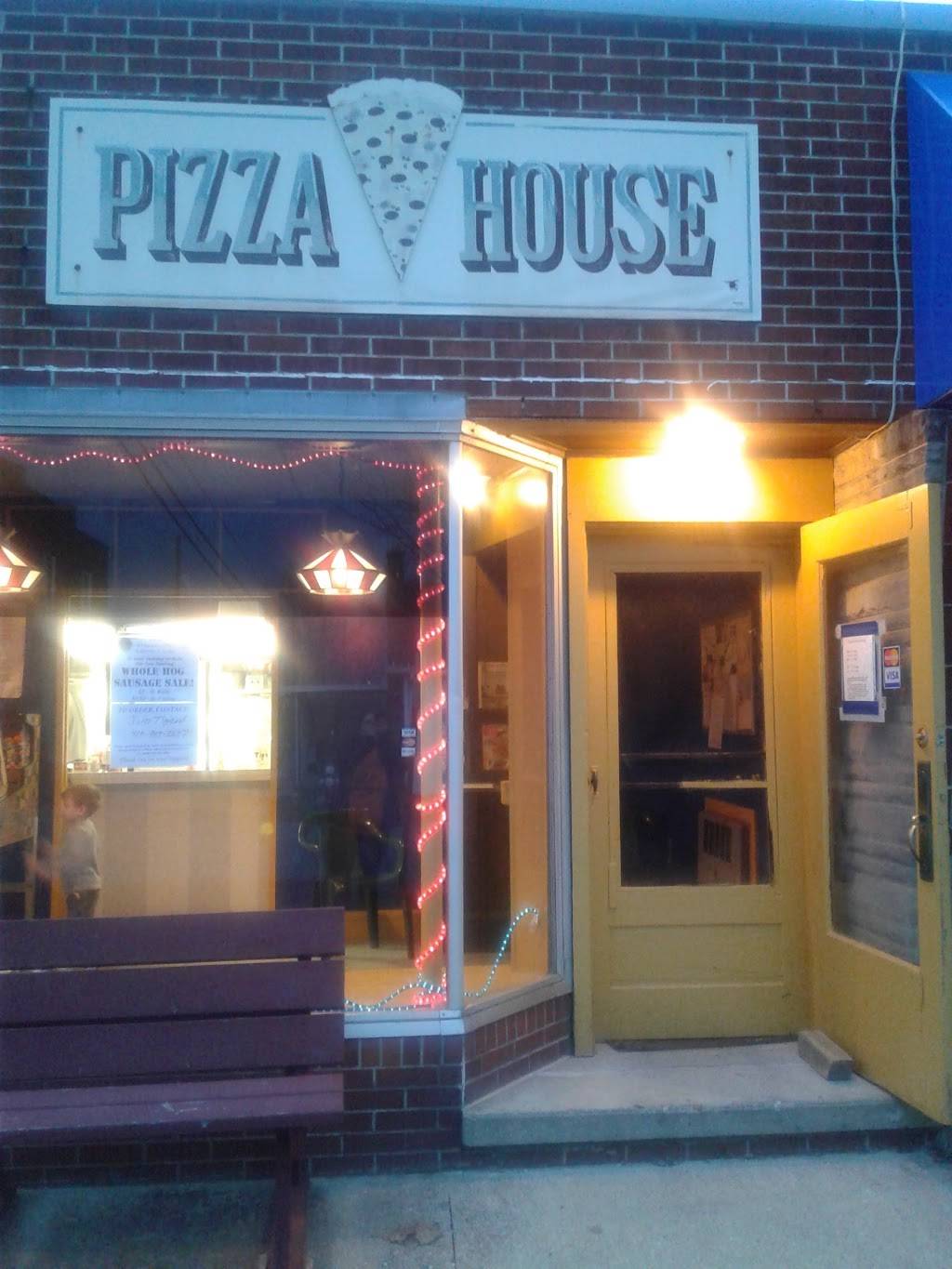 Pizza House | restaurant | 19 S High St, Jeromesville, OH 44840, USA | 4193685766 OR +1 419-368-5766