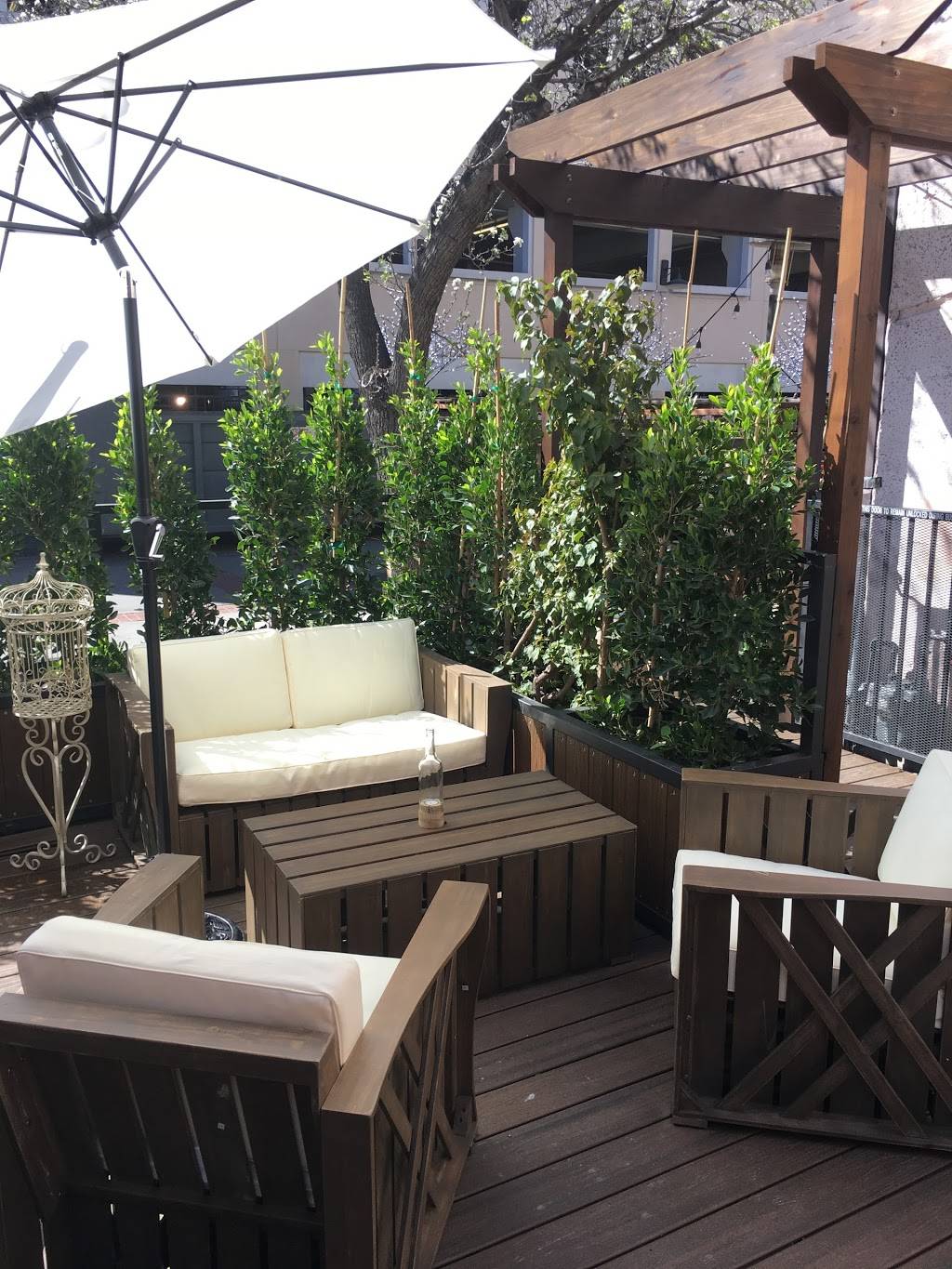 We Olive & Wine Bar | restaurant | 32 E Colorado Blvd, Pasadena, CA 91105, USA | 6267871000 OR +1 626-787-1000