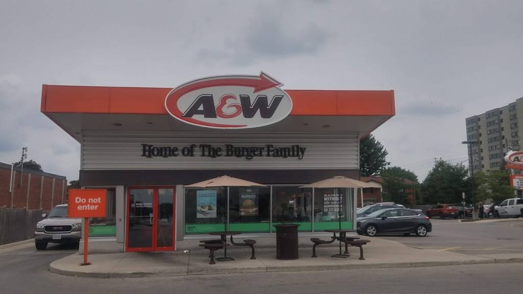 A&W Canada | restaurant | 1195 Oxford St W, London, ON N6H 1V6, Canada | 5196412000 OR +1 519-641-2000