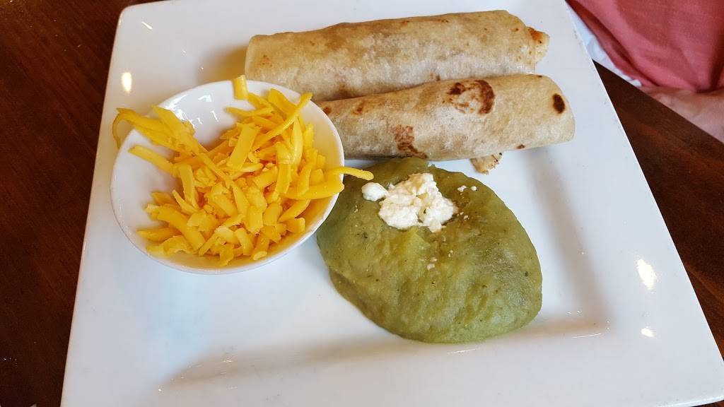 Betos Grill | restaurant | 2711 Riley Fuzzel Rd, Spring, TX 77386, USA | 2815280039 OR +1 281-528-0039