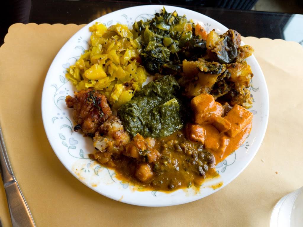 Indian Village Restaurant | restaurant | 7640 W Forest Home Ave, Greenfield, WI 53220, USA | 4145859777 OR +1 414-585-9777