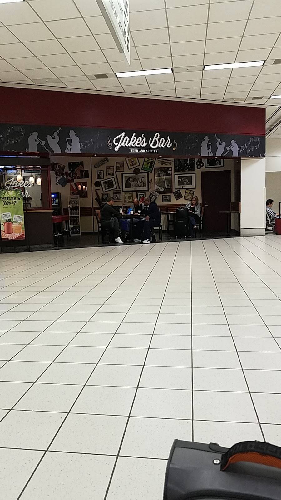 Jakes Bar | restaurant | 2900 E Airport Dr, Ontario, CA 91761, USA | 9099758008 OR +1 909-975-8008