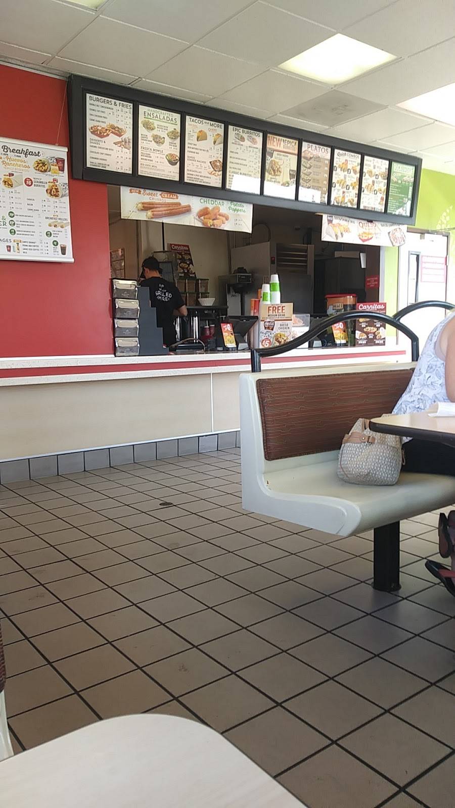 Del Taco | meal takeaway | 2801 E Lincoln Ave, Anaheim, CA 92806, USA | 7146329916 OR +1 714-632-9916