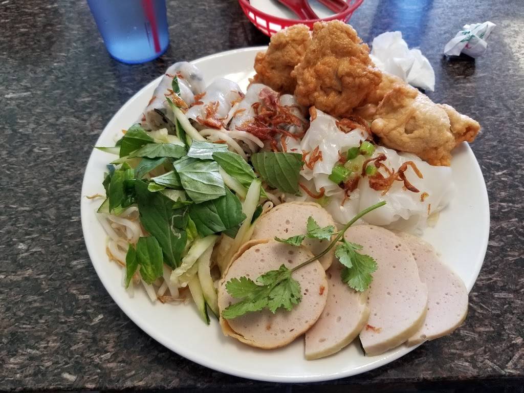 Phuong Nga Banh Cuon & BBQ | restaurant | 4141 University Ave, San Diego, CA 92105, USA | 6195010068 OR +1 619-501-0068