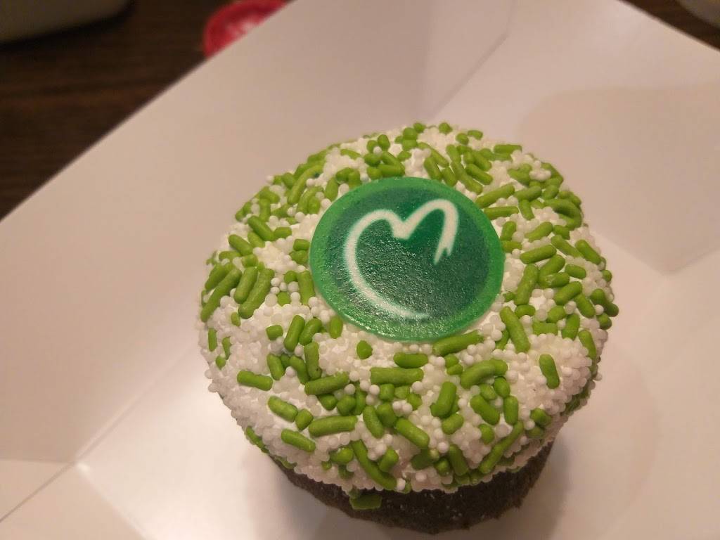 Wahlburgers | restaurant | 19 Shipyard Dr, Hingham, MA 02043, USA | 7817492110 OR +1 781-749-2110