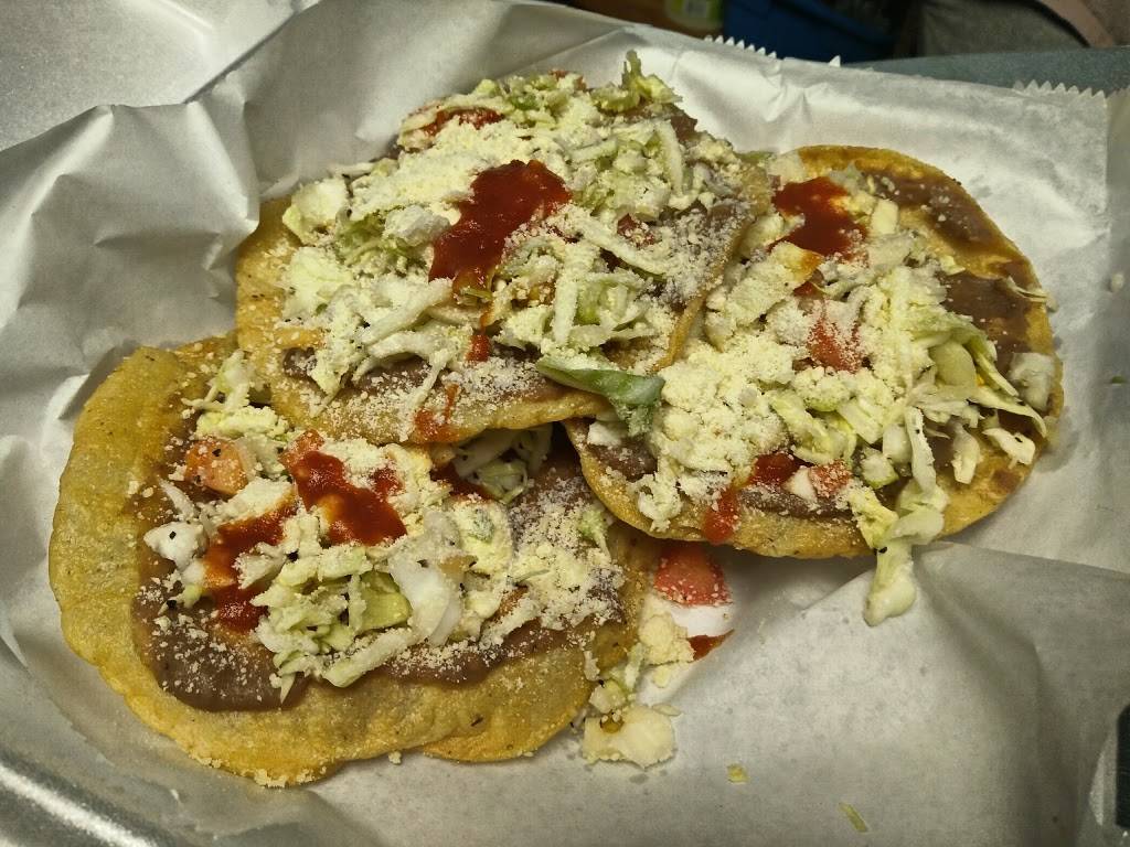 Taste Of Belize | restaurant | 2207 Grand Ave, Waukegan, IL 60085, USA | 8476729440 OR +1 847-672-9440