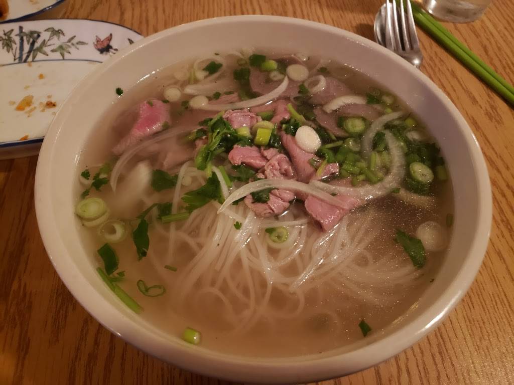 Classic Saigon Restaurant | restaurant | 1272 Town Centre Dr, Eagan, MN 55123, USA | 6516750564 OR +1 651-675-0564