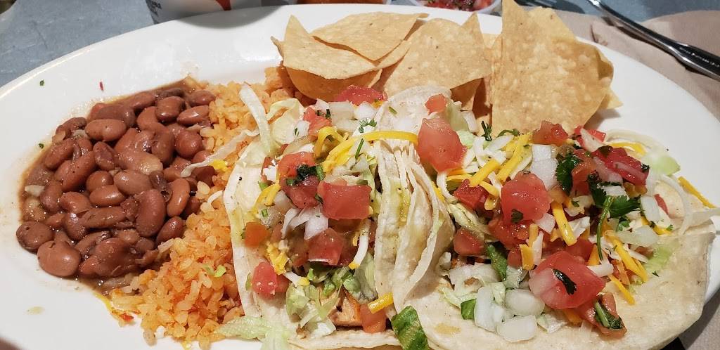 Sharkys Woodfired Mexican Grill | restaurant | 20419 Devonshire St, Chatsworth, CA 91311, USA | 8188868446 OR +1 818-886-8446