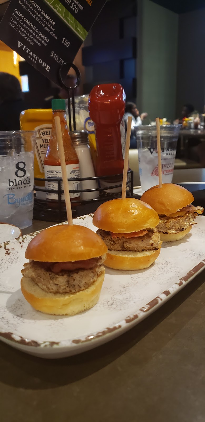 8 Block | Kitchen & Bar | restaurant | 601 Loyola Ave, New Orleans, LA 70113, USA | 5046133850 OR +1 504-613-3850