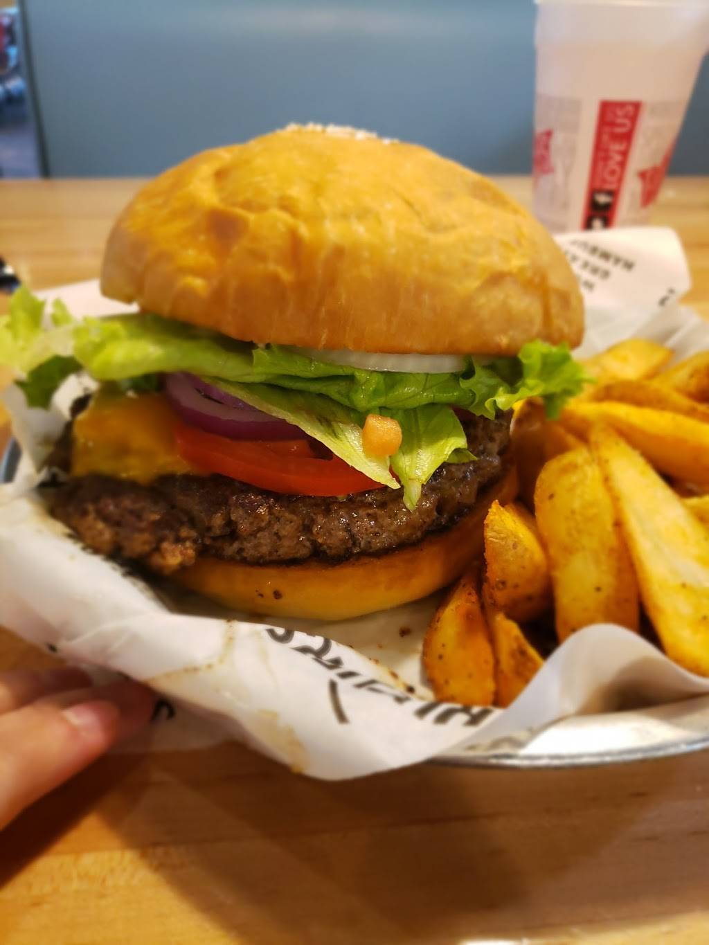 Fuddruckers | restaurant | 7250 Hwy 6 N, Houston, TX 77095, USA | 2815505100 OR +1 281-550-5100