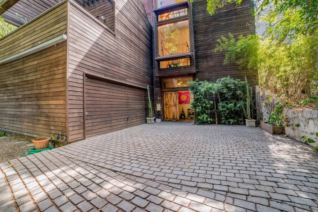 The Treehouse, Bel Air | restaurant | 795 N Beverly Glen Blvd, Los Angeles, CA 90077, USA | 4244028076 OR +1 424-402-8076