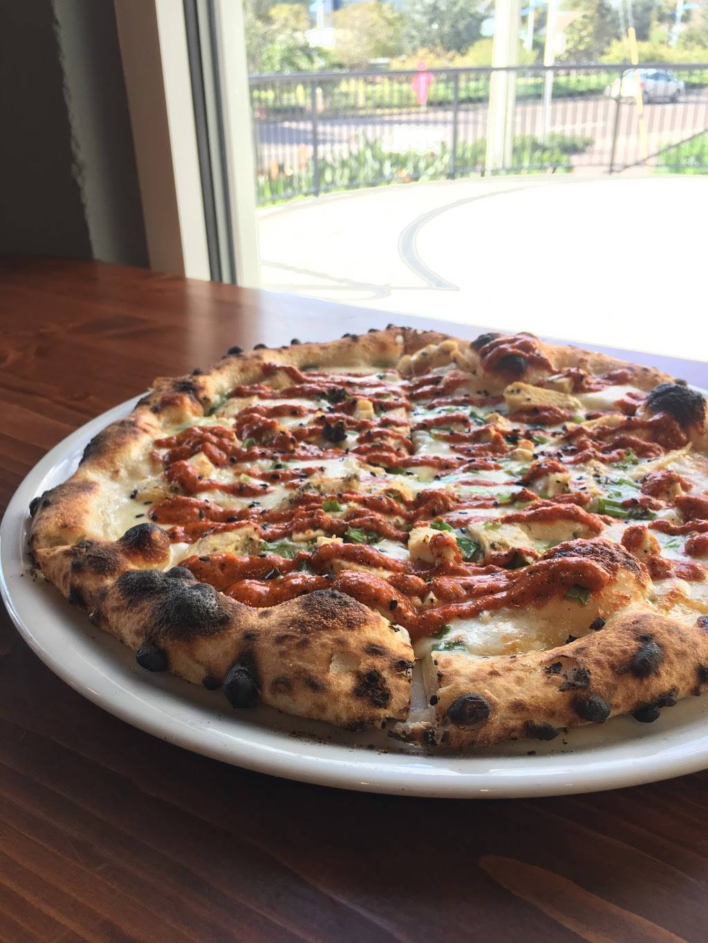 Fabrica Pizza | restaurant | 101 7th St S, St. Petersburg, FL 33701, USA | 7272909643 OR +1 727-290-9643