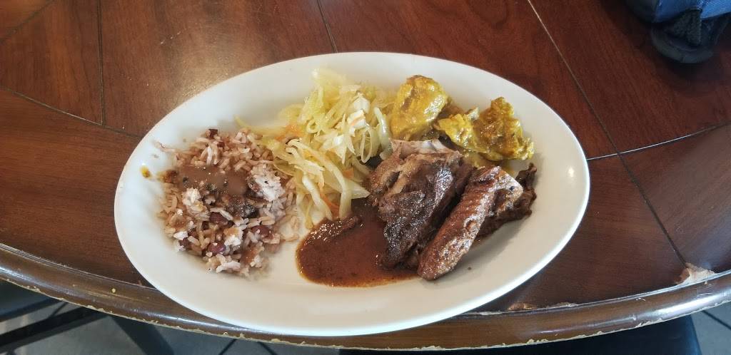 Jamaica Gates | restaurant | 1020 W Arkansas Ln, Arlington, TX 76013, USA | 8177952600 OR +1 817-795-2600