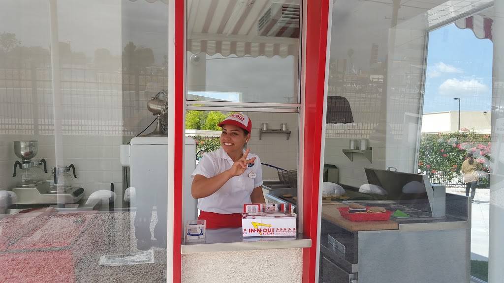 The Original In-N-Out Burger | restaurant | 13766 Francisquito Ave, Baldwin Park, CA 91706, USA | 8007861000 OR +1 800-786-1000