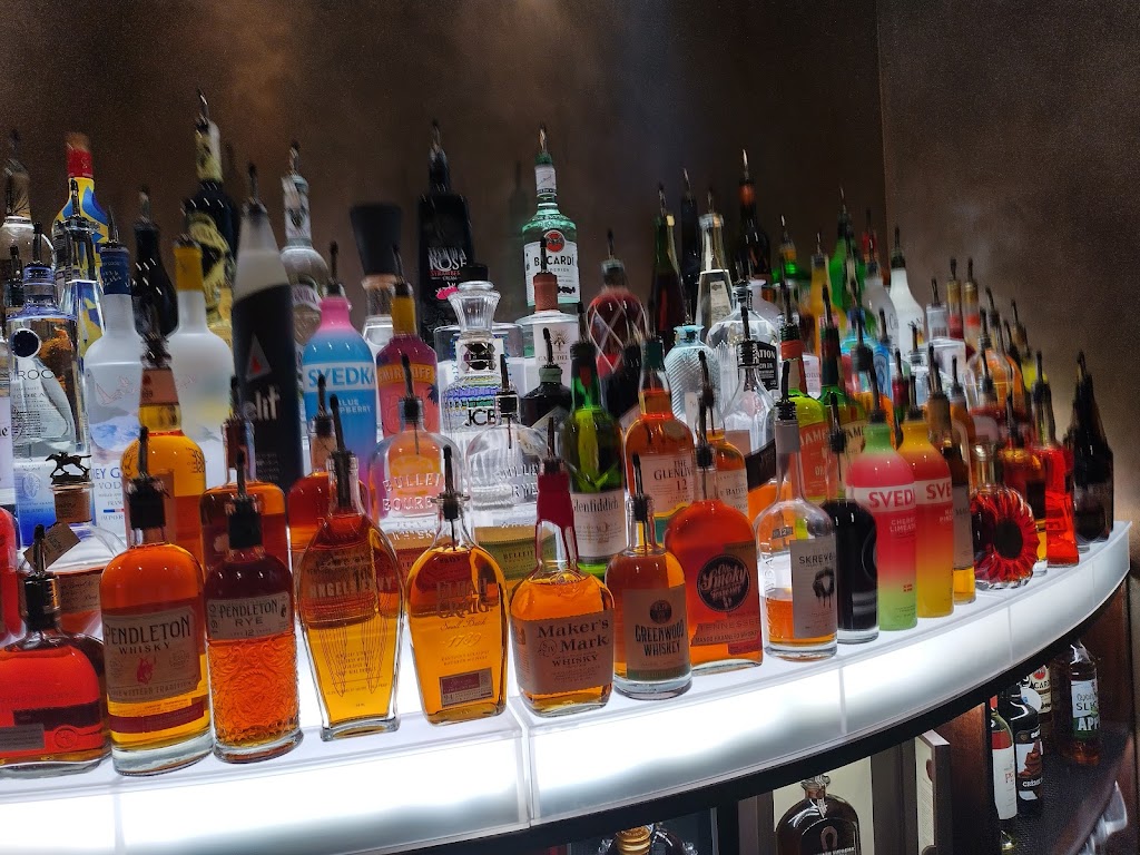 The Vault Bistro & Lounge | restaurant | 9203 N Pennsylvania Ave, Oklahoma City, OK 73120, USA | 4052423570 OR +1 405-242-3570