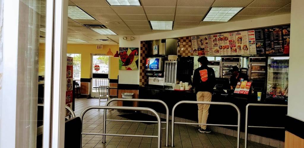 KFC | restaurant | 8500 Lincoln Blvd, Los Angeles, CA 90045, USA | 3106704050 OR +1 310-670-4050