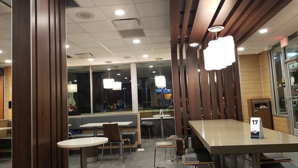McDonalds | cafe | 990 Lititz Pike, Lititz, PA 17543, USA | 7176274666 OR +1 717-627-4666