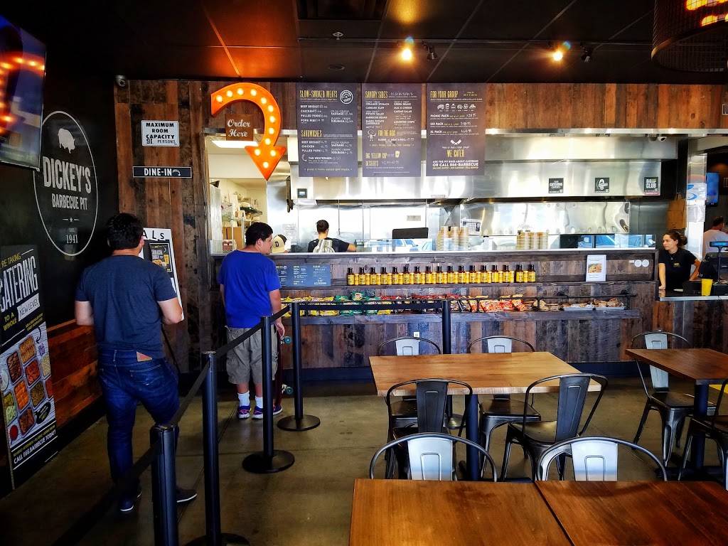Dickeys Barbecue Pit | restaurant | 8855 Apollo Way Suite 208, Downey, CA 90242, USA | 5629163202 OR +1 562-916-3202