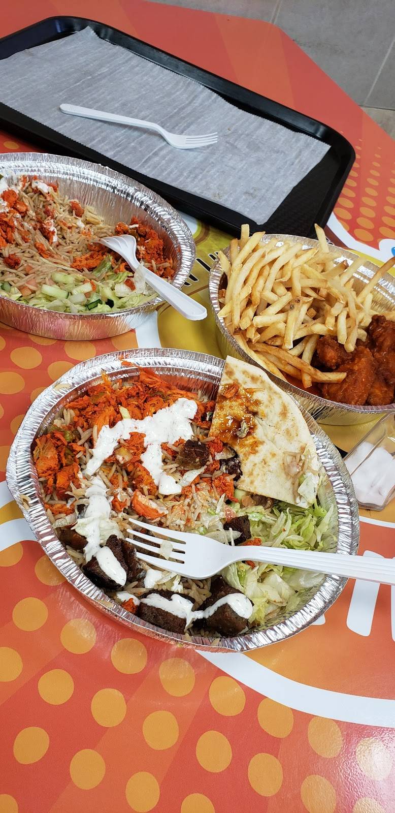 King Halal | restaurant | 348 Commack Rd, Deer Park, NY 11729, USA | 6315861771 OR +1 631-586-1771