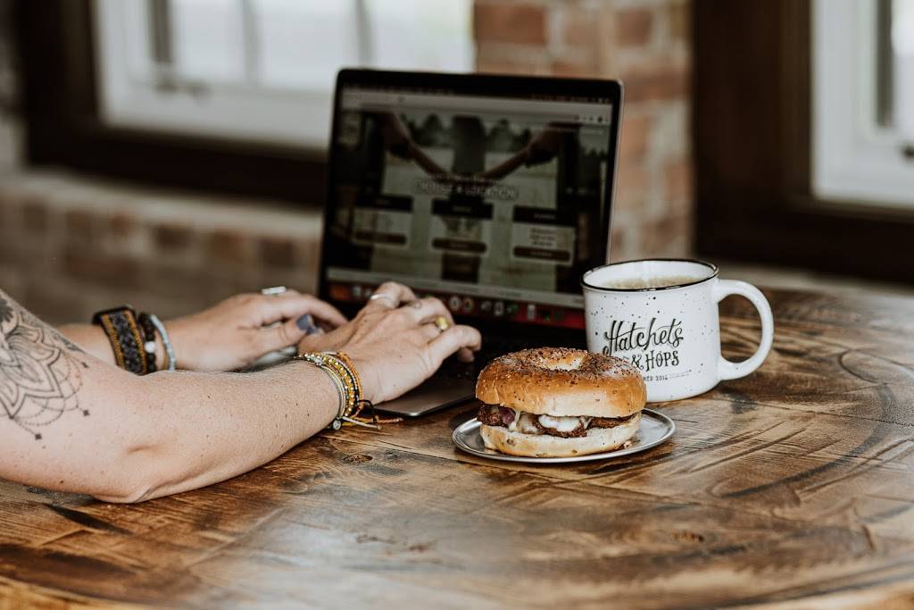 Hatchets & Hops | restaurant | 68 Tonawanda Street, Commercial Space 1, Buffalo, NY 14207, USA | 8559512973 OR +1 855-951-2973