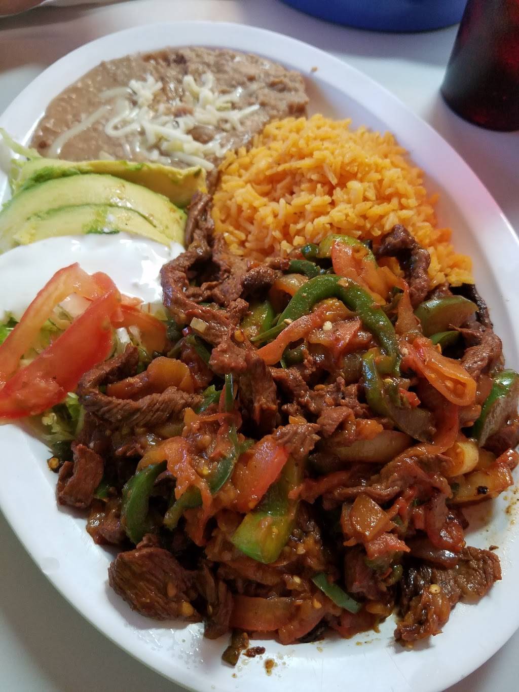 El Gallo Tapatio | restaurant | 5039 W 111th St, Alsip, IL 60803, USA | 7084235195 OR +1 708-423-5195