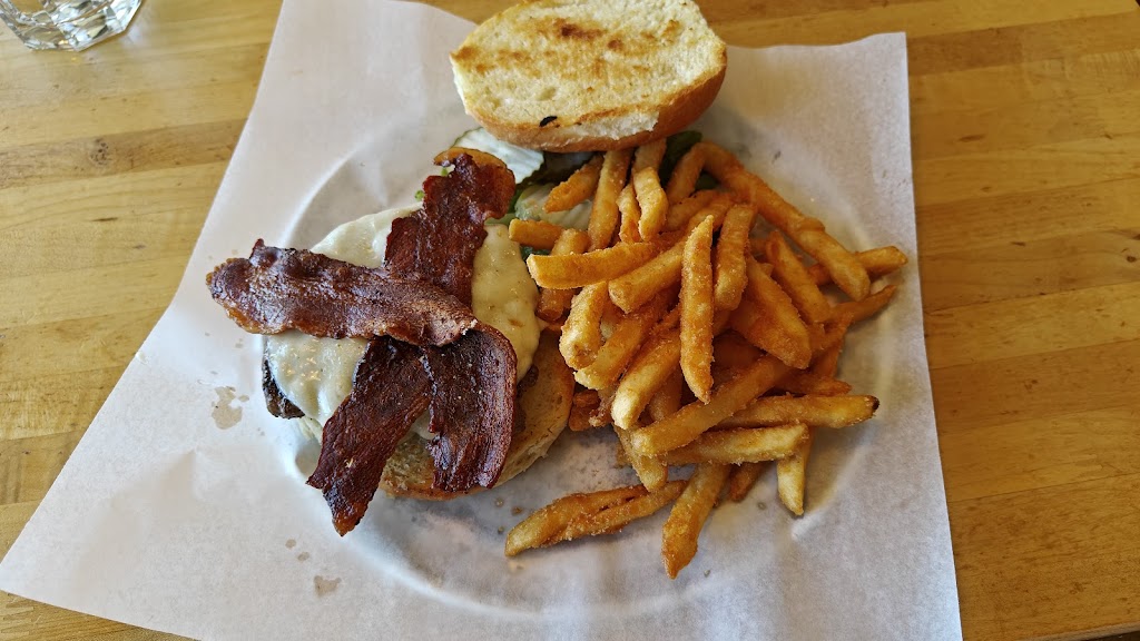 Tamarisk Restaurant | restaurant | 1710 E Main St, Green River, UT 84525, USA | 4355648109 OR +1 435-564-8109