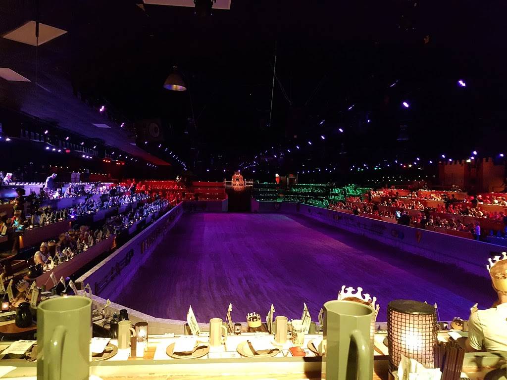 Medieval Times Dinner & Tournament | restaurant | 10 Dufferin St, Toronto, ON M6K 3C3, Canada | 4162601170 OR +1 416-260-1170