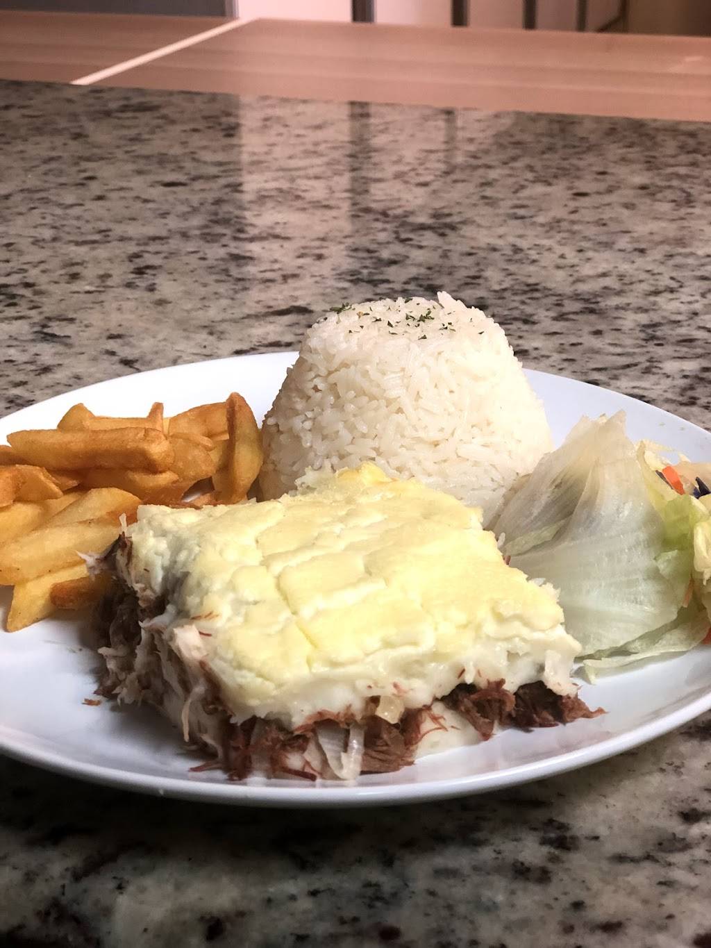 Triple L Salgadinhos Brasileiros | restaurant | 1500 Palm Ave, Hialeah, FL 33010, USA | 7864190912 OR +1 786-419-0912