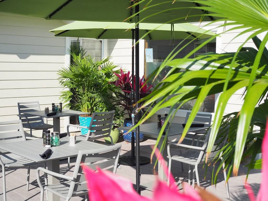 Traders 2 | restaurant | 2340 Periwinkle Way, Sanibel, FL 33957, USA | 2395588919 OR +1 239-558-8919