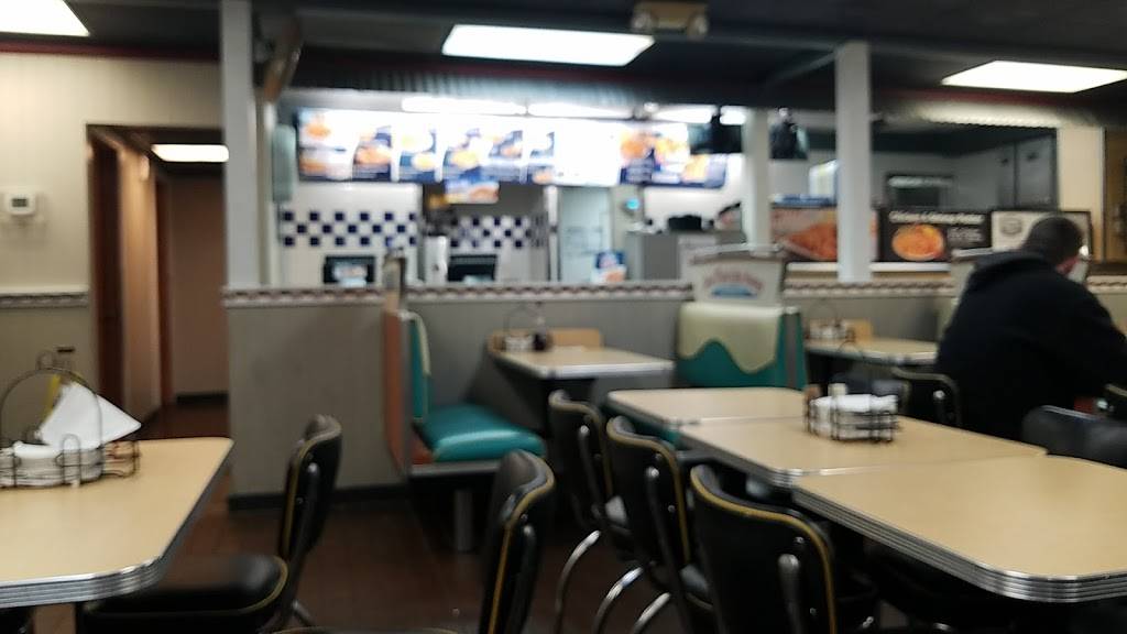 Long John Silvers | restaurant | 2630 Williams Blvd SW, Cedar Rapids, IA 52404, USA | 3193655353 OR +1 319-365-5353