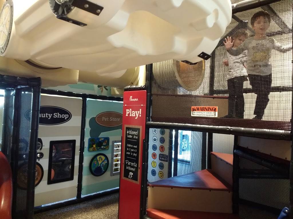 Chick-fil-A | restaurant | 1700 Harvey Mitchell Pkwy S, College Station, TX 77845, USA | 9797045598 OR +1 979-704-5598