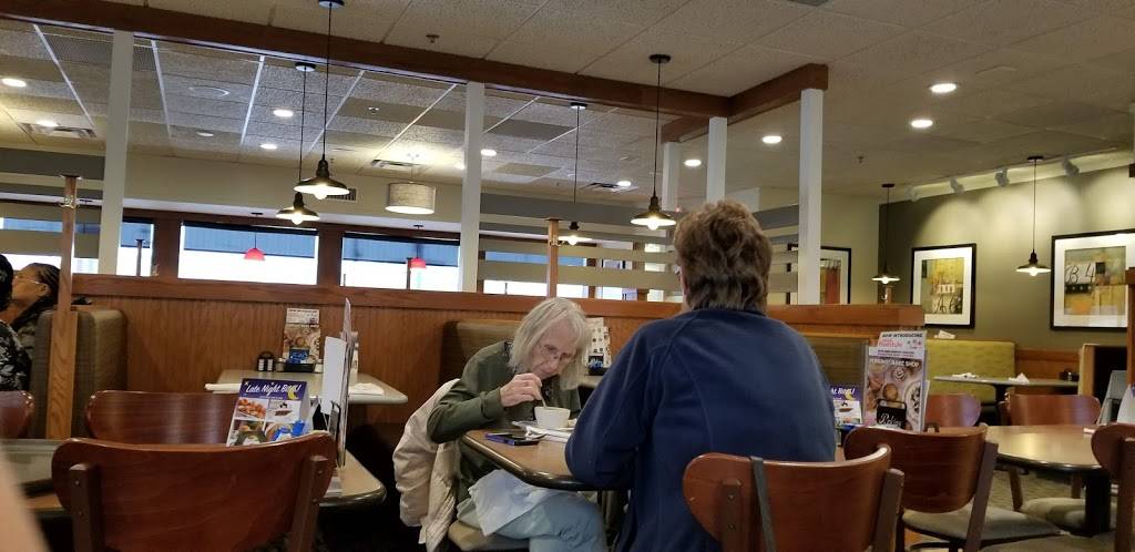 Perkins Restaurant & Bakery | restaurant | 819 1st Ave, Coralville, IA 52241, USA | 3193511260 OR +1 319-351-1260