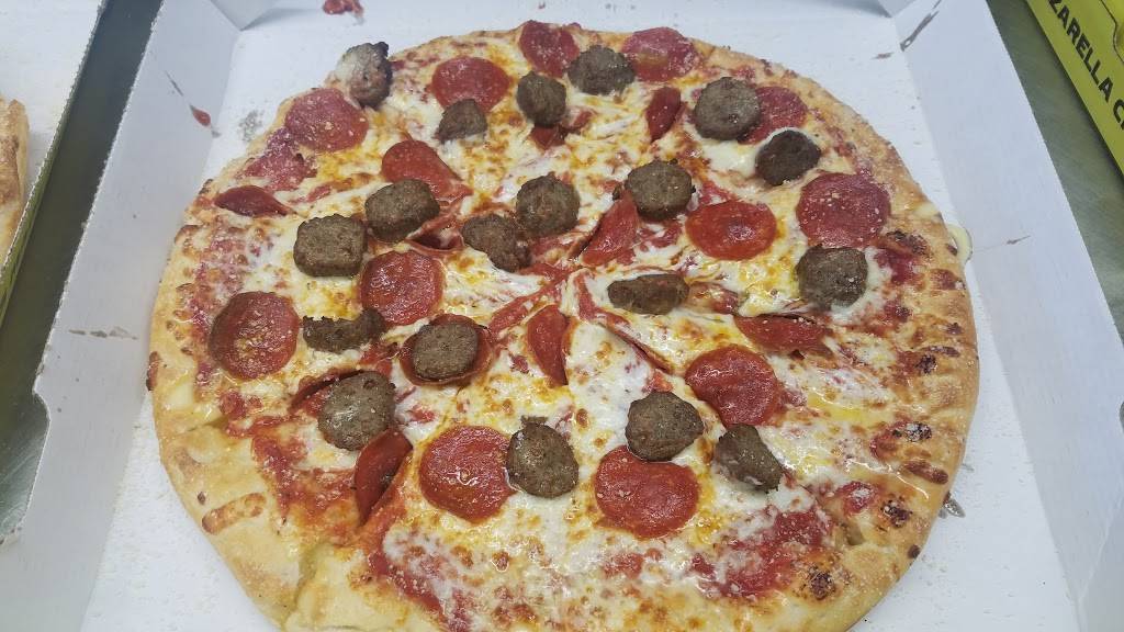 Hungry Howies Pizza & Subs | restaurant | 522 B Joel Blvd, Lehigh Acres, FL 33936, USA | 2393685225 OR +1 239-368-5225