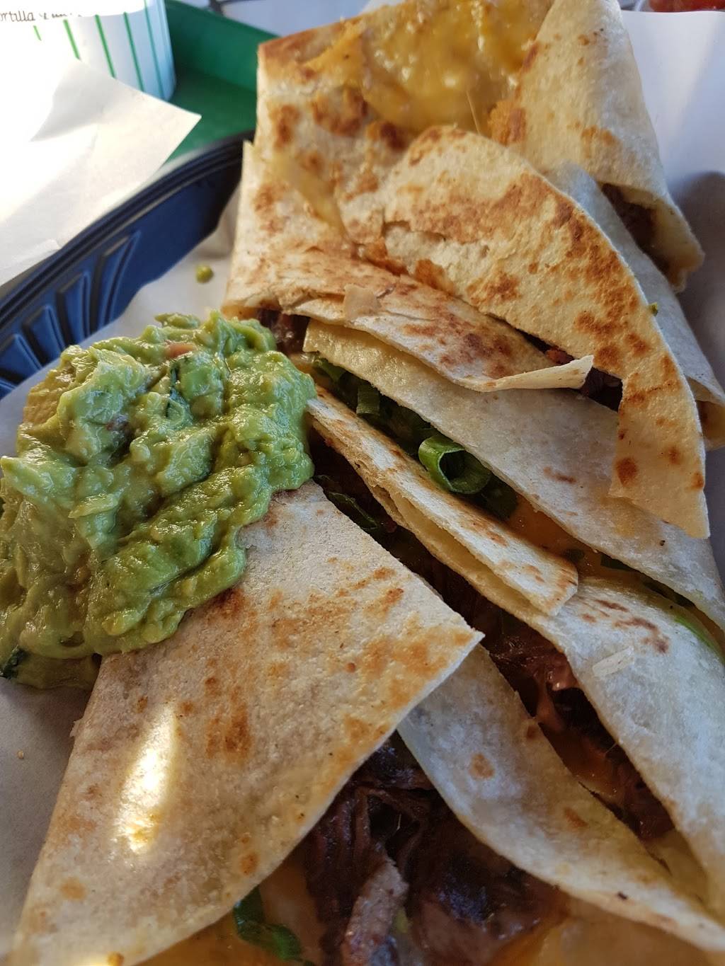 Poquito Mas | restaurant | 2635 W Olive Ave, Burbank, CA 91505, USA | 8185632252 OR +1 818-563-2252