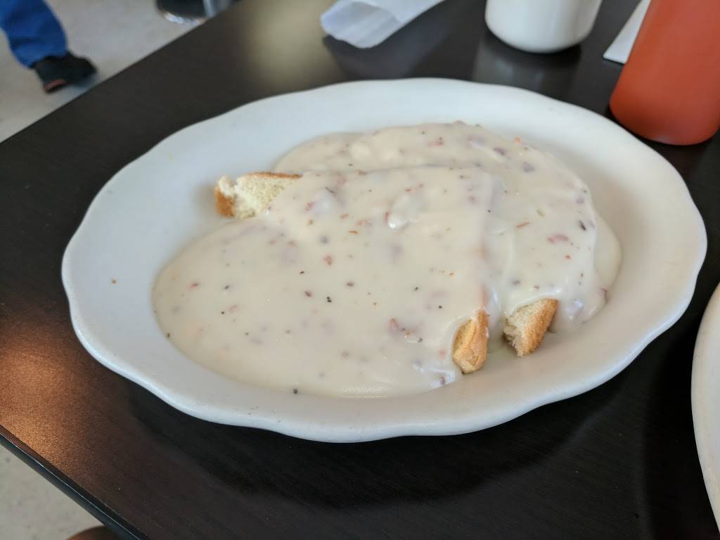 Candys Diner | restaurant | 21874 Old Valley Pike, Woodstock, VA 22664, USA | 5404594292 OR +1 540-459-4292