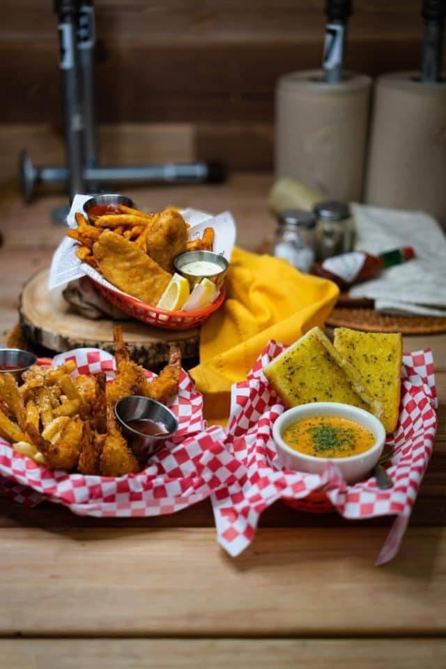 Crab Boil Express | restaurant | 4334 E New York St, Aurora, IL 60504, USA | 6304886828 OR +1 630-488-6828