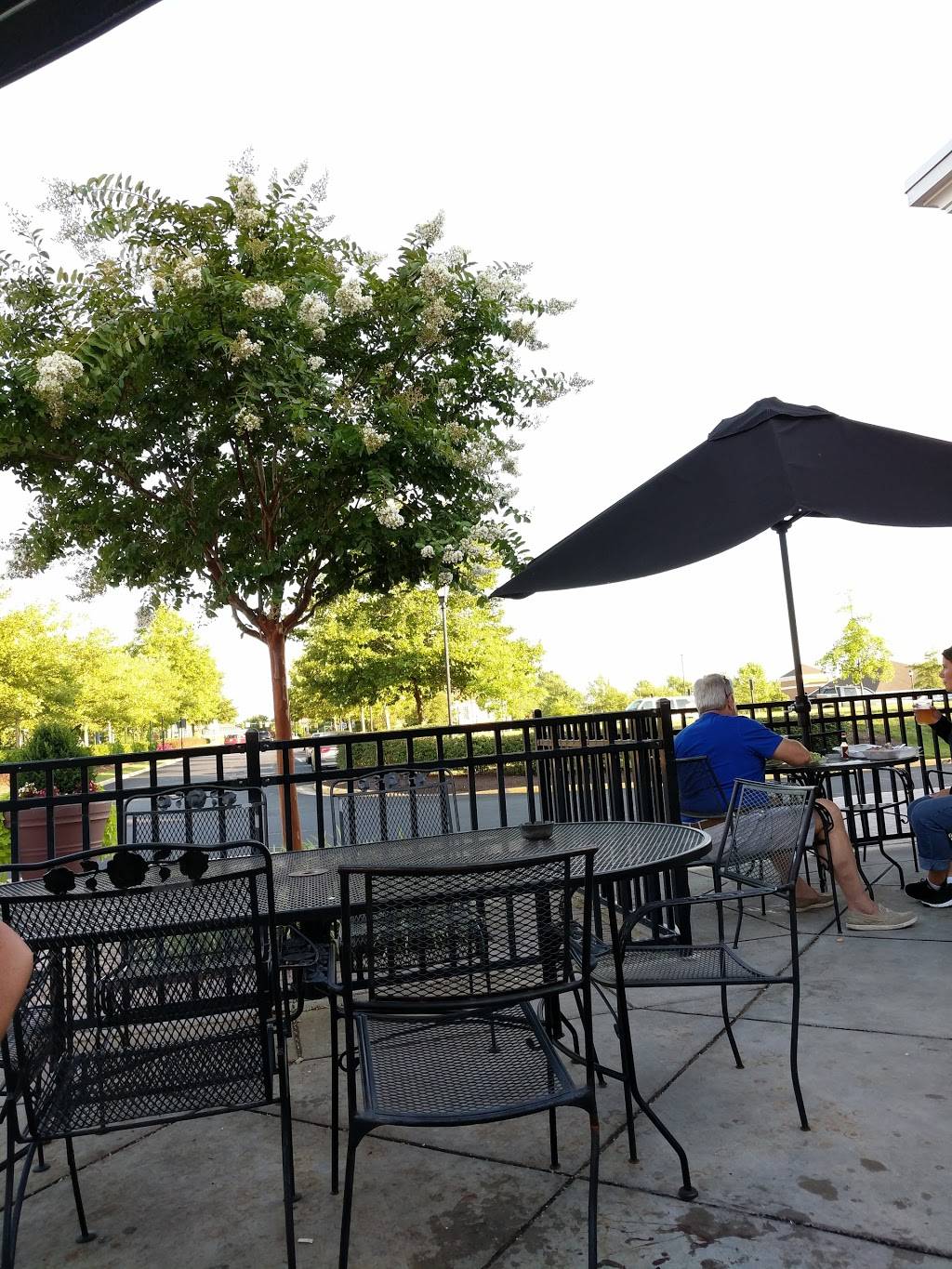 Lion & Bull Restaurant | restaurant | 5351 Merchants View Sq, Haymarket, VA 20169, USA | 7037541166 OR +1 703-754-1166