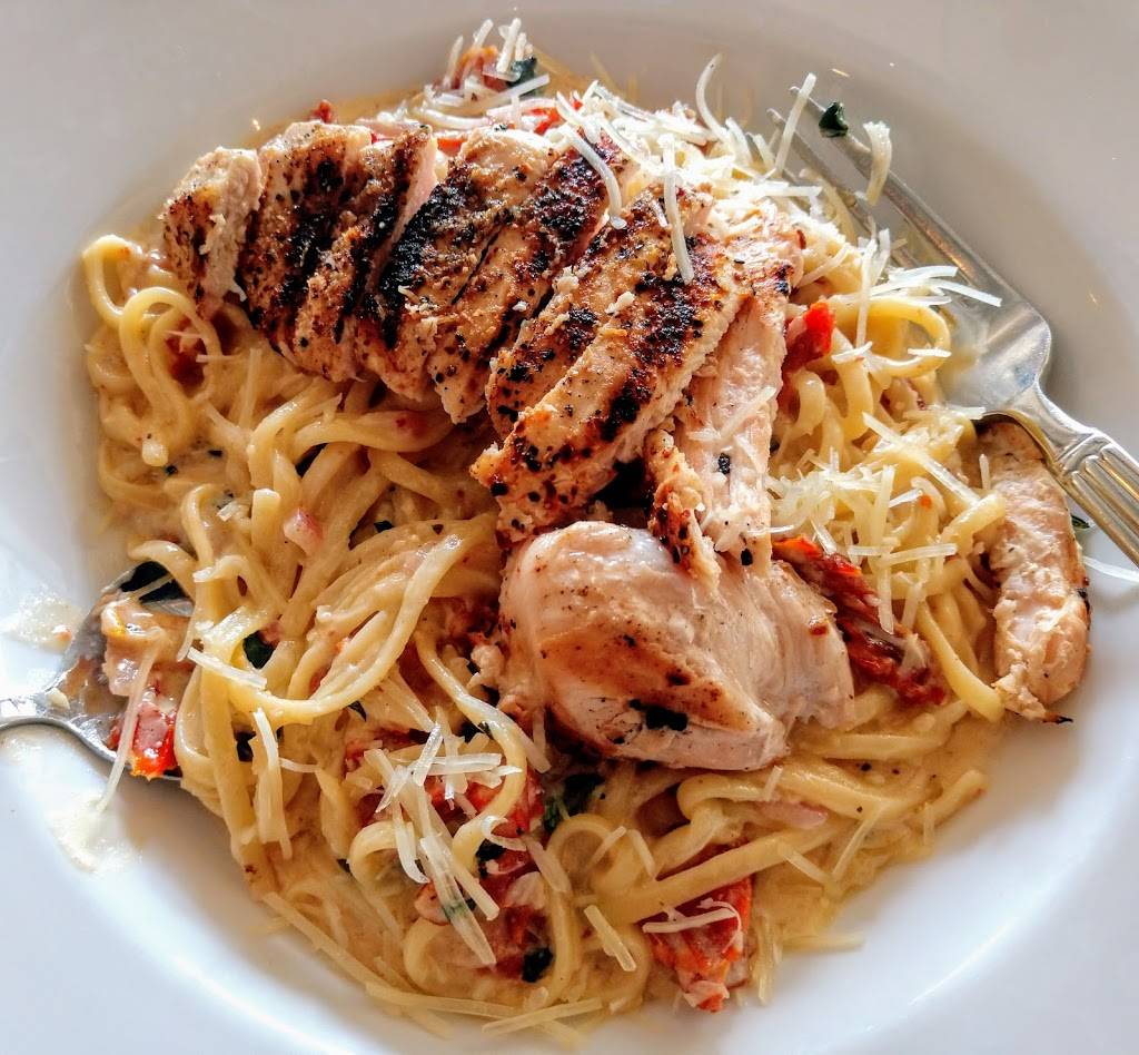 The Bistro | restaurant | 151 S Putnam St, Williamston, MI 48895, USA | 5176551100 OR +1 517-655-1100