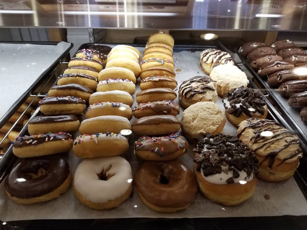 Dutch Valley Restaurant | bakery | 1343 Old Rte 39 NE, Sugarcreek, OH 44681, USA | 3308524627 OR +1 330-852-4627