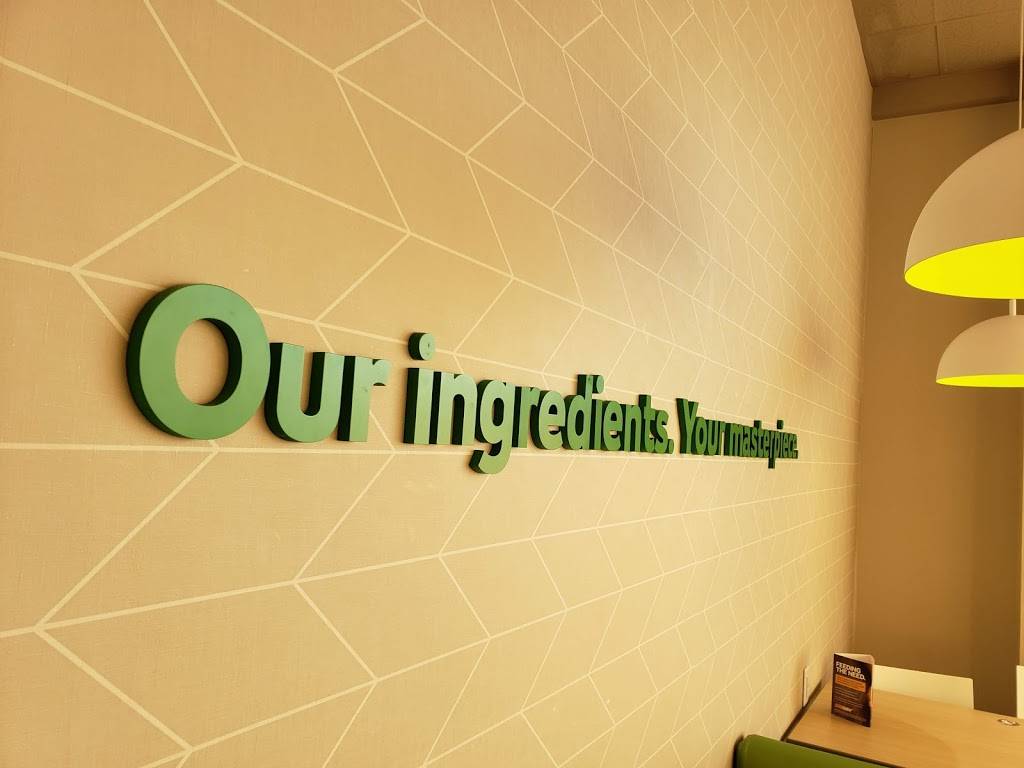 Subway | restaurant | 7996 Princeton Glendale Rd Suite 102, West Chester Township, OH 45069, USA | 5138602666 OR +1 513-860-2666