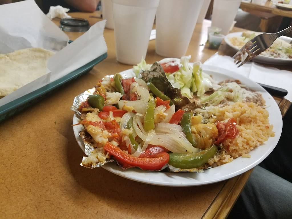 Julias Taqueria | restaurant | 737 Roswell St NE, Marietta, GA 30060, USA | 7704211598 OR +1 770-421-1598