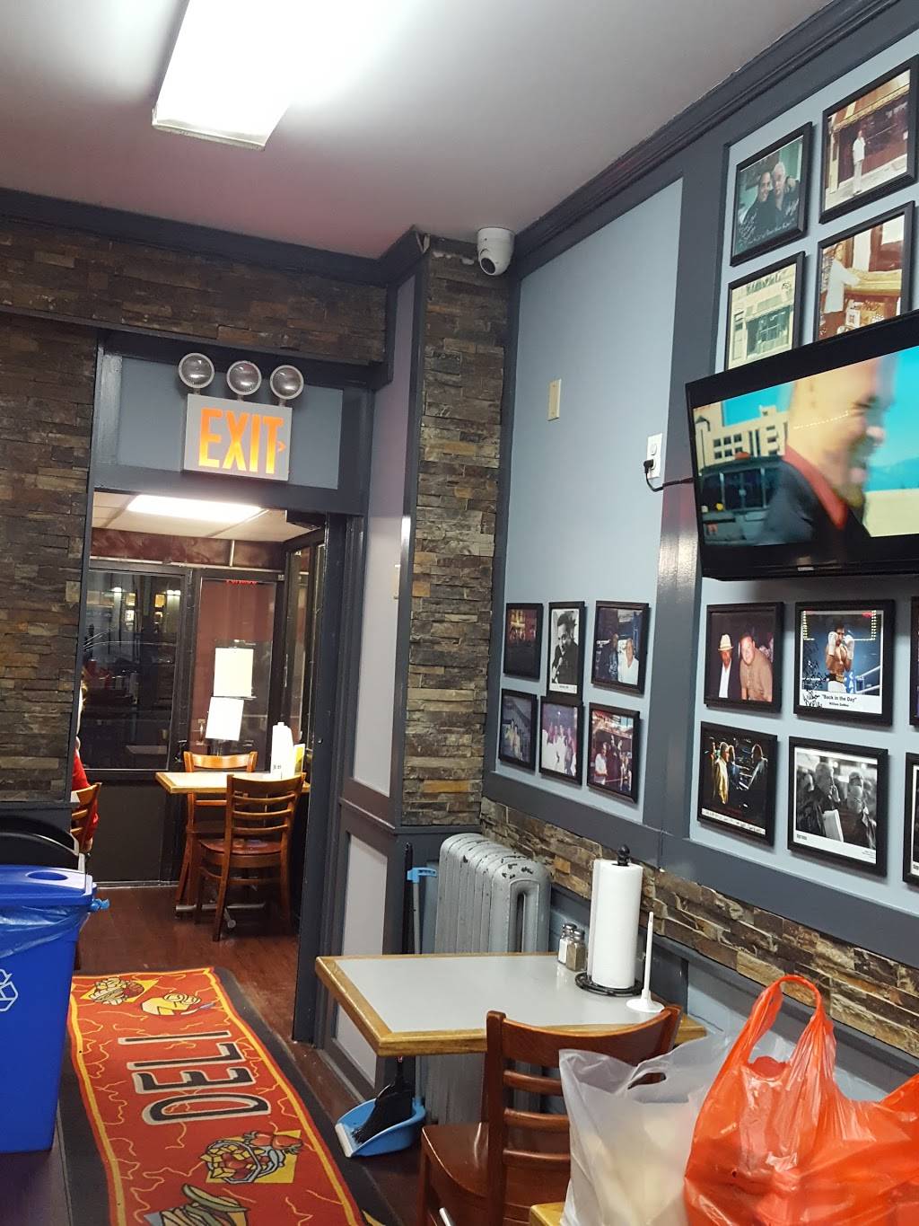 Johns Deli | meal takeaway | 2033 Stillwell Ave, Brooklyn, NY 11223, USA | 7183727481 OR +1 718-372-7481