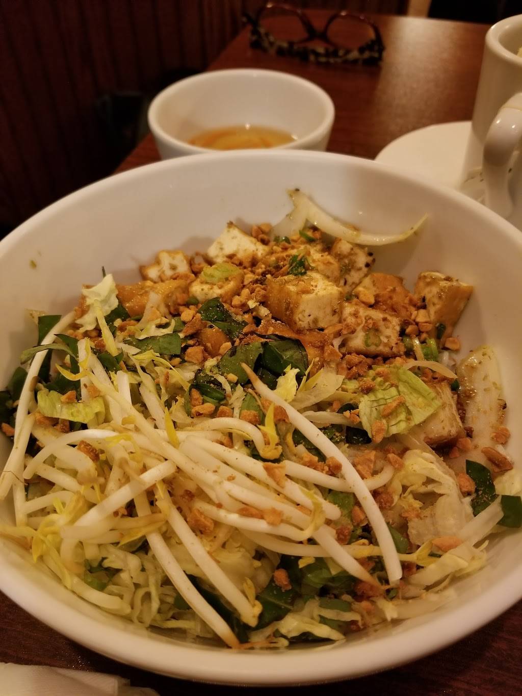 Pho Nam Noodle House | restaurant | 2313, 610 Junction Rd, Madison, WI 53717, USA | 6088367040 OR +1 608-836-7040